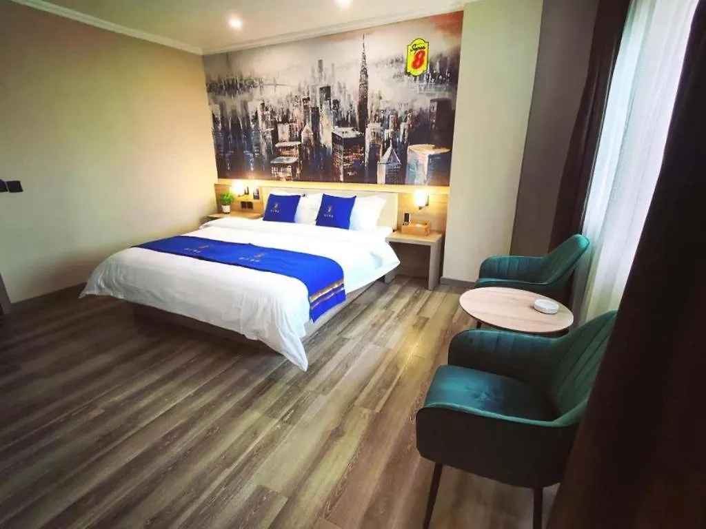 **  Super 8 Hotel Premier Suzhou Shihu Dong Road Metro Station China